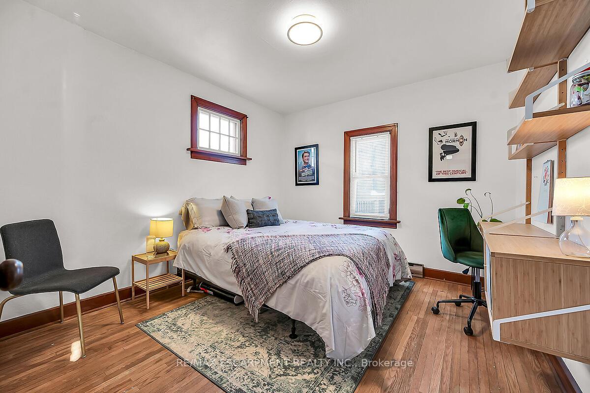 Photo 10 of 168 Mill Street, Kitchener — HOMEH