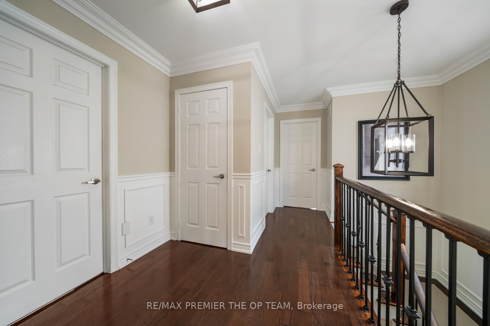 Photo 9 of 78 Gentile Circle, Vaughan, Elder Mills — HOMEH