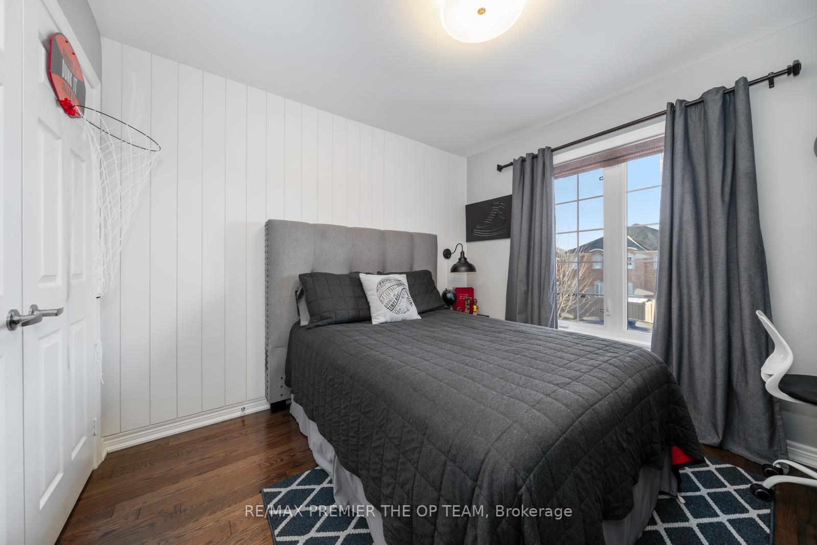 Photo 27 of 78 Gentile Circle, Vaughan, Elder Mills — HOMEH
