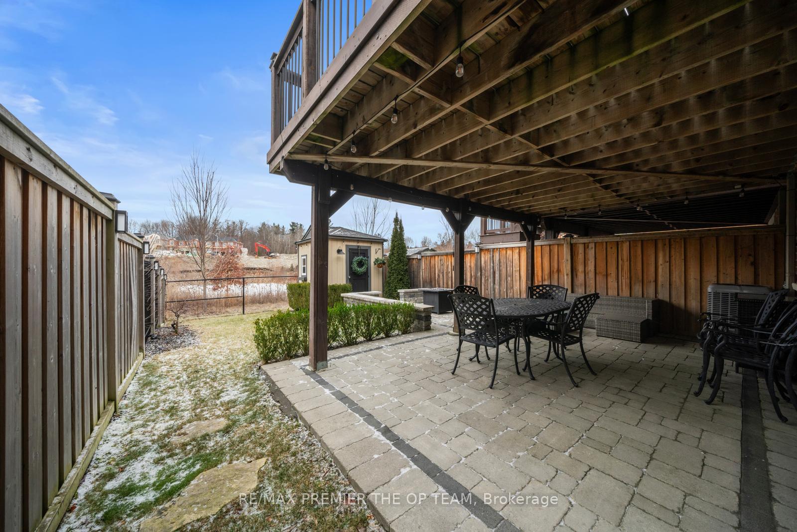 Photo 31 of 78 Gentile Circle, Vaughan, Elder Mills — HOMEH