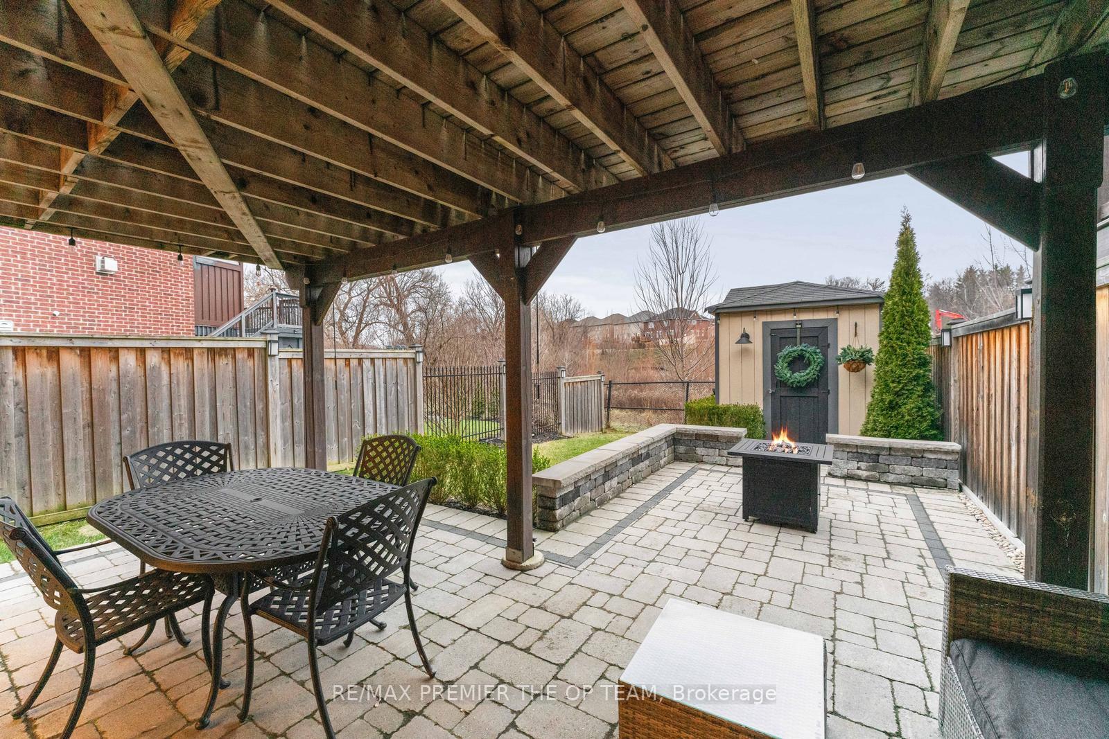 Photo 32 of 78 Gentile Circle, Vaughan, Elder Mills — HOMEH