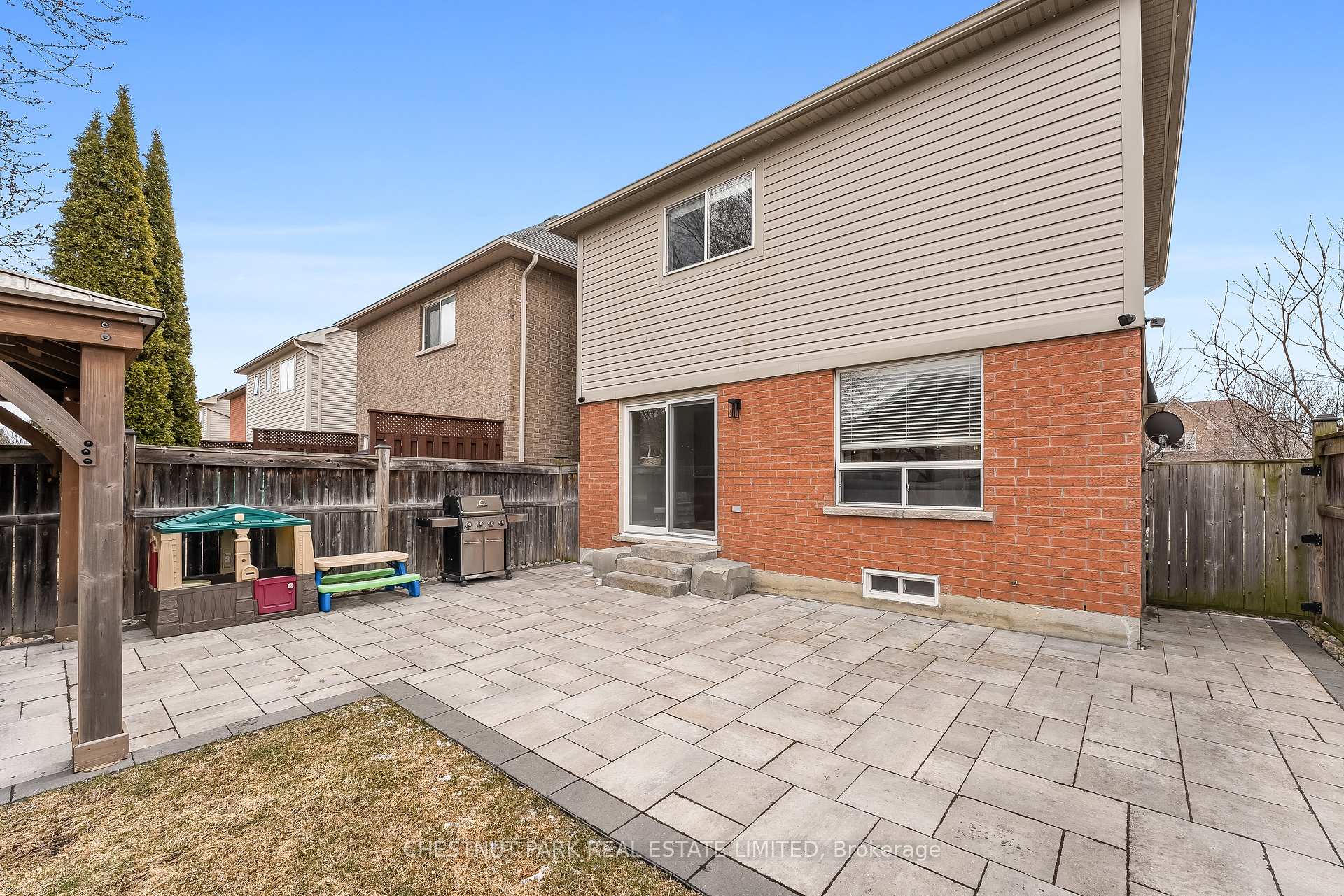 Photo 16 of 3 Bolster Lane, Uxbridge — HOMEH
