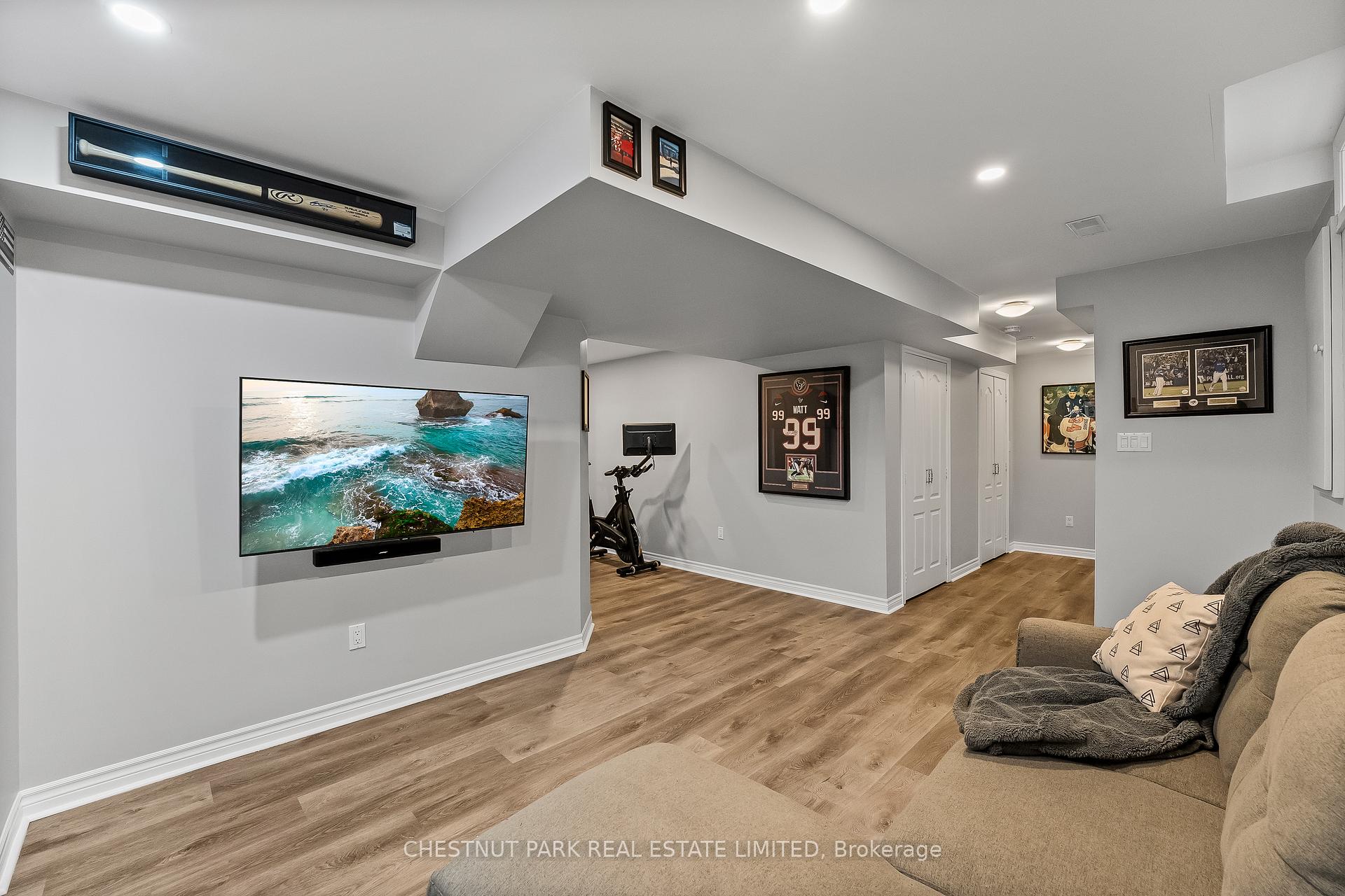 Photo 21 of 3 Bolster Lane, Uxbridge — HOMEH
