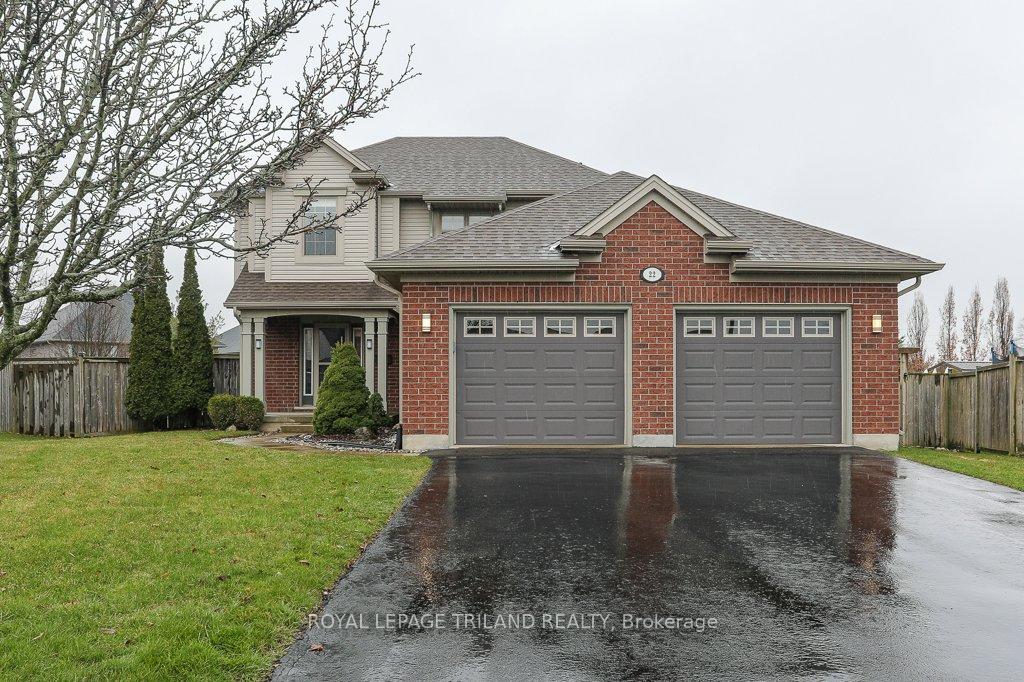 Photo 1 of 22 Kensington Court, St. Thomas — HOMEH