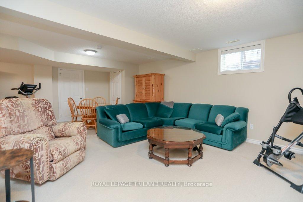 Photo 18 of 22 Kensington Court, St. Thomas — HOMEH