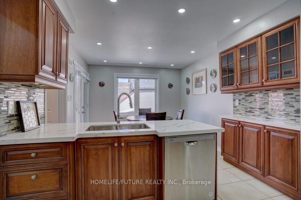 Photo 14 of 554 Rougemount Drive, Pickering, Rosebank — HOMEH