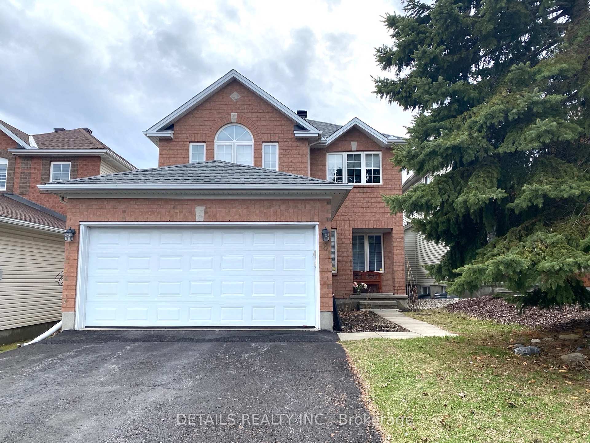Photo 1 of 8 Whitestone Drive, Ottawa, Central Park — HOMEH
