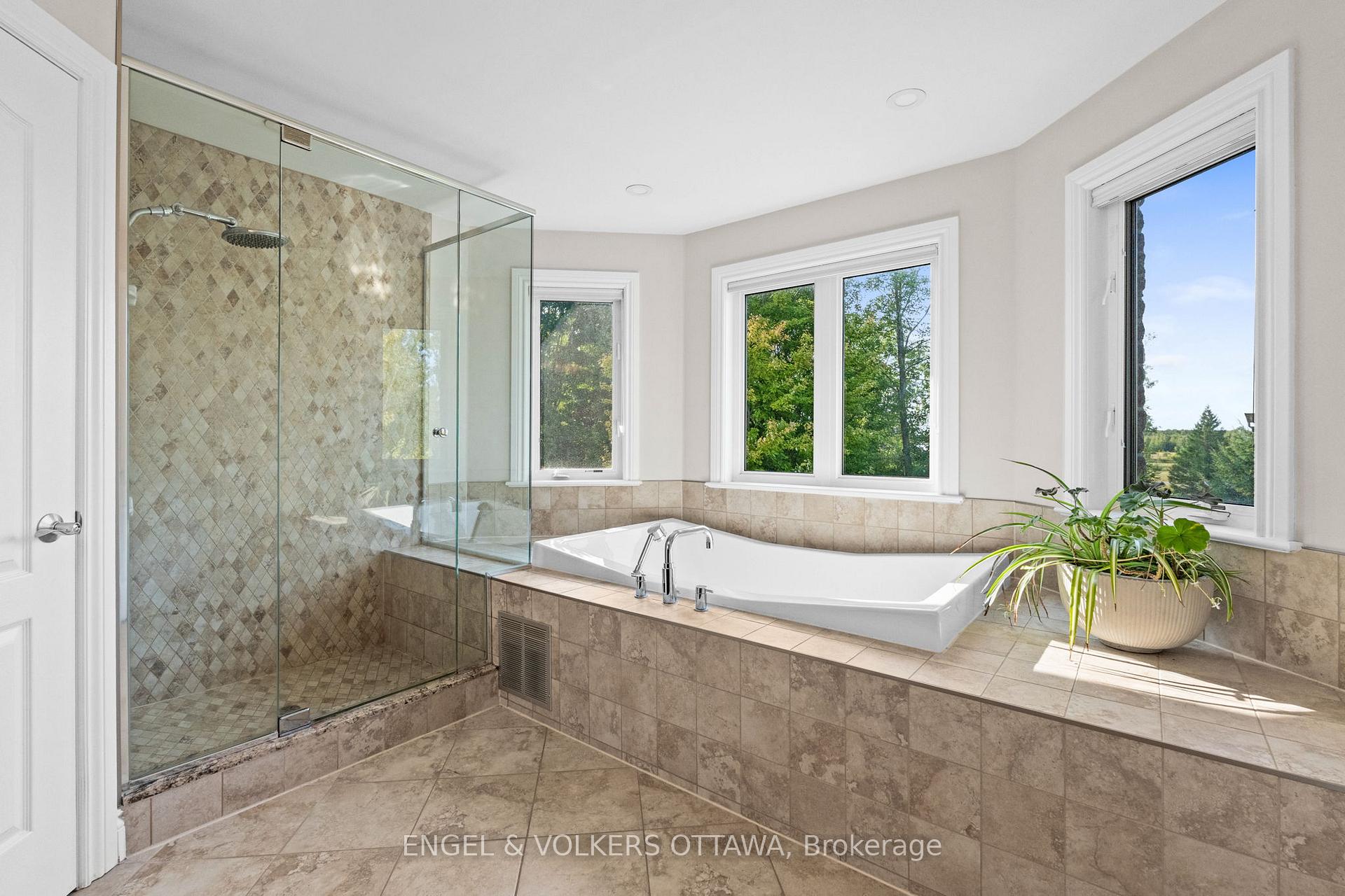Photo 28 of 1028 Rick Hansen Crescent, Ottawa, Greely — HOMEH
