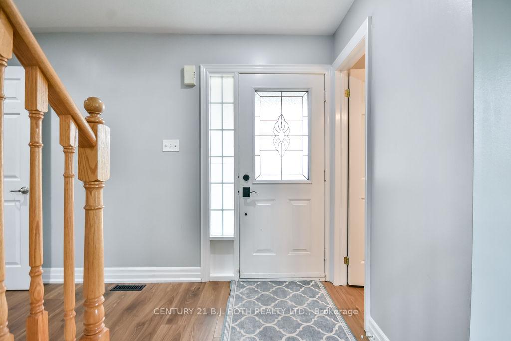 Photo 7 of 26 Tunbridge Road, Barrie, Georgian Drive — HOMEH