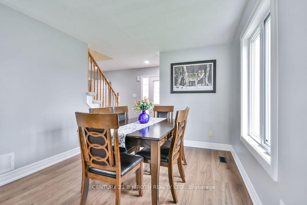 Photo 9 of 26 Tunbridge Road, Barrie, Georgian Drive — HOMEH