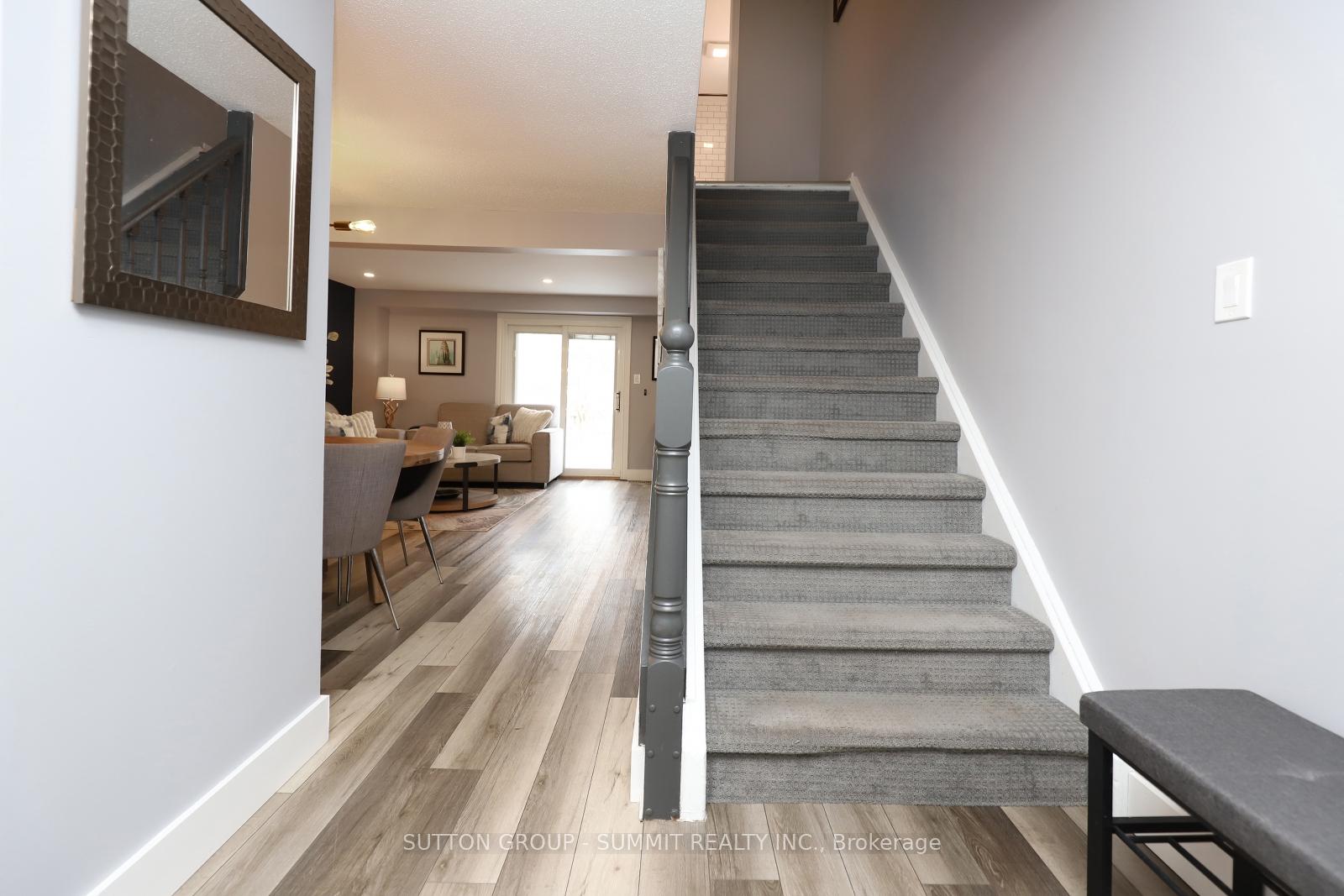 Photo 4 of 452 Boettger Place, Waterloo, Lincoln Village — HOMEH