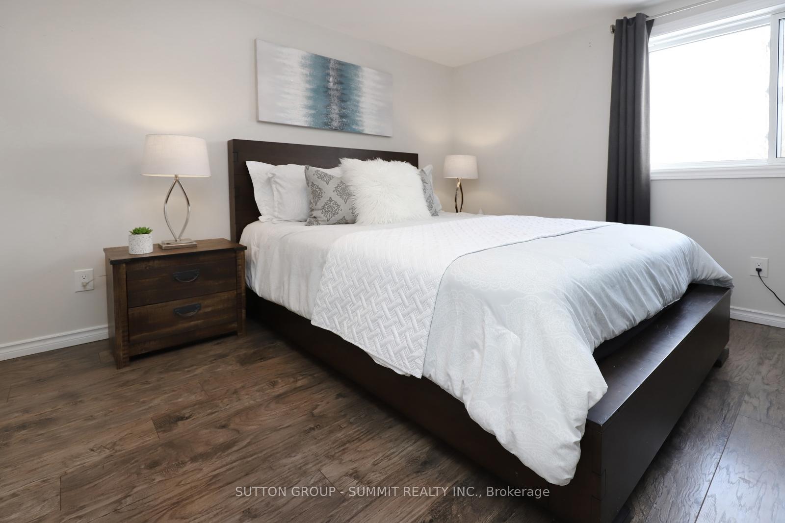 Photo 15 of 452 Boettger Place, Waterloo, Lincoln Village — HOMEH