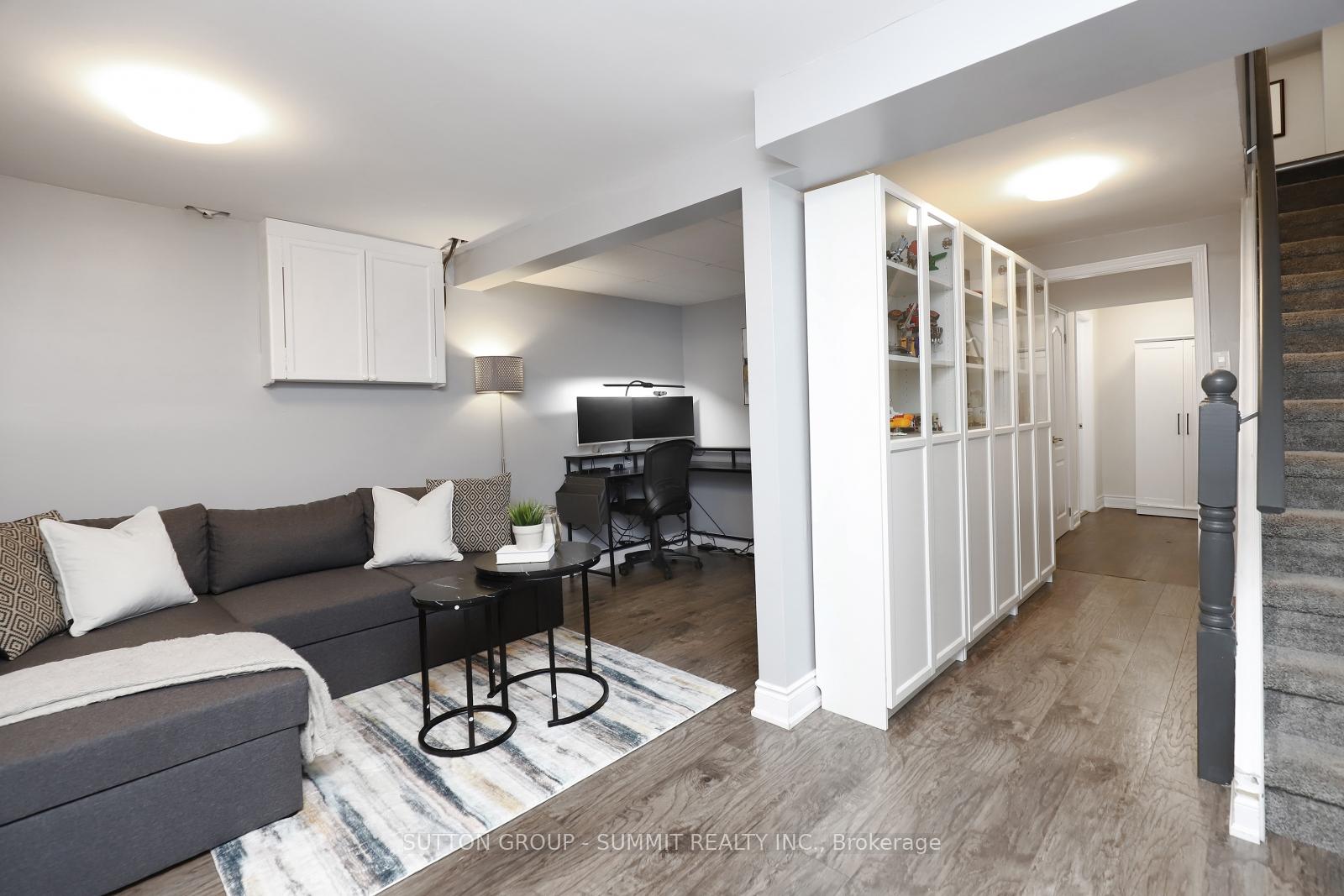 Photo 29 of 452 Boettger Place, Waterloo, Lincoln Village — HOMEH