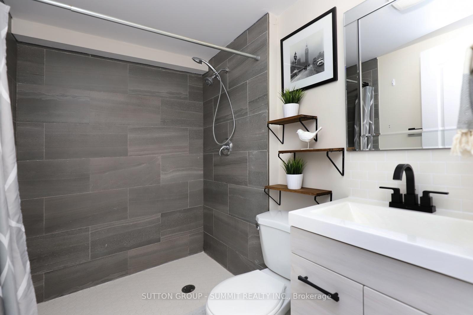 Photo 30 of 452 Boettger Place, Waterloo, Lincoln Village — HOMEH