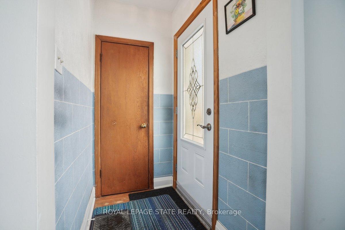 Photo 2 of 240 Cloverdale Avenue, Hamilton, Rosedale — HOMEH