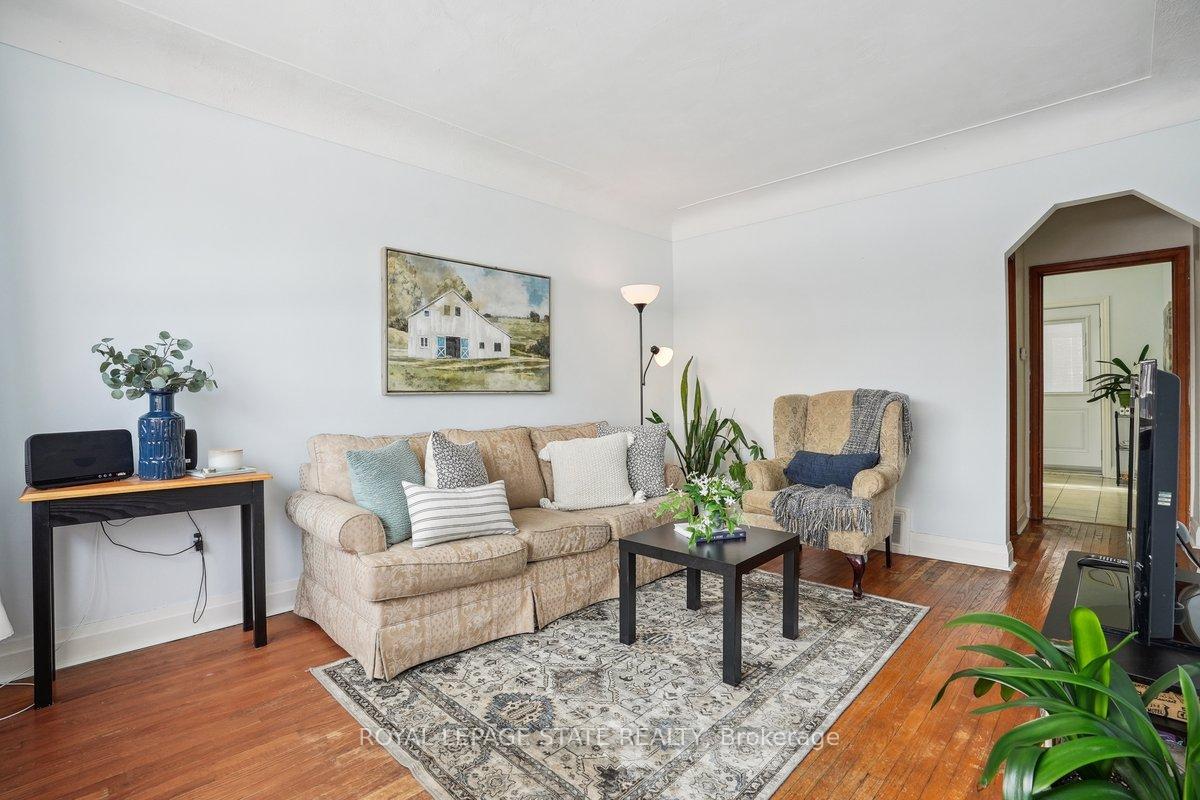 Photo 6 of 240 Cloverdale Avenue, Hamilton, Rosedale — HOMEH