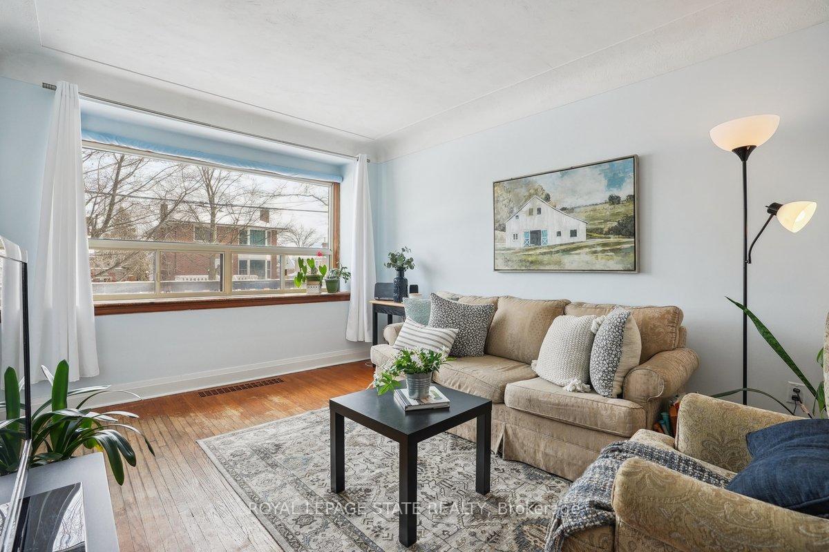 Photo 3 of 240 Cloverdale Avenue, Hamilton, Rosedale — HOMEH