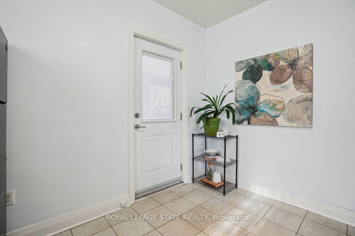 Photo 9 of 240 Cloverdale Avenue, Hamilton, Rosedale — HOMEH