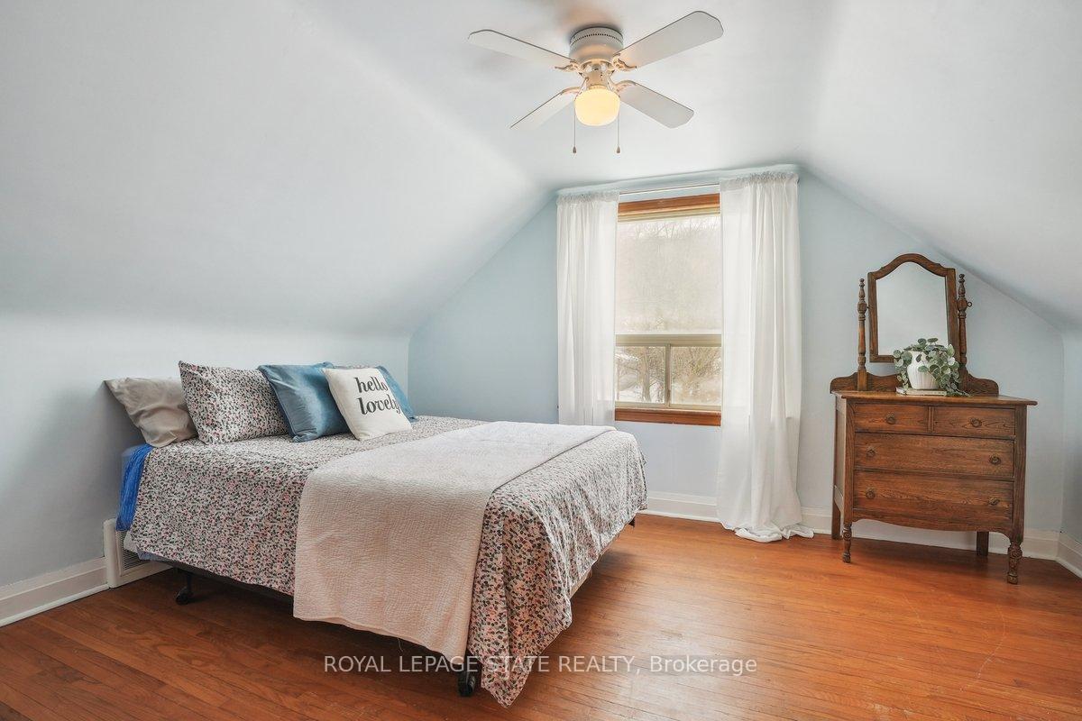 Photo 13 of 240 Cloverdale Avenue, Hamilton, Rosedale — HOMEH