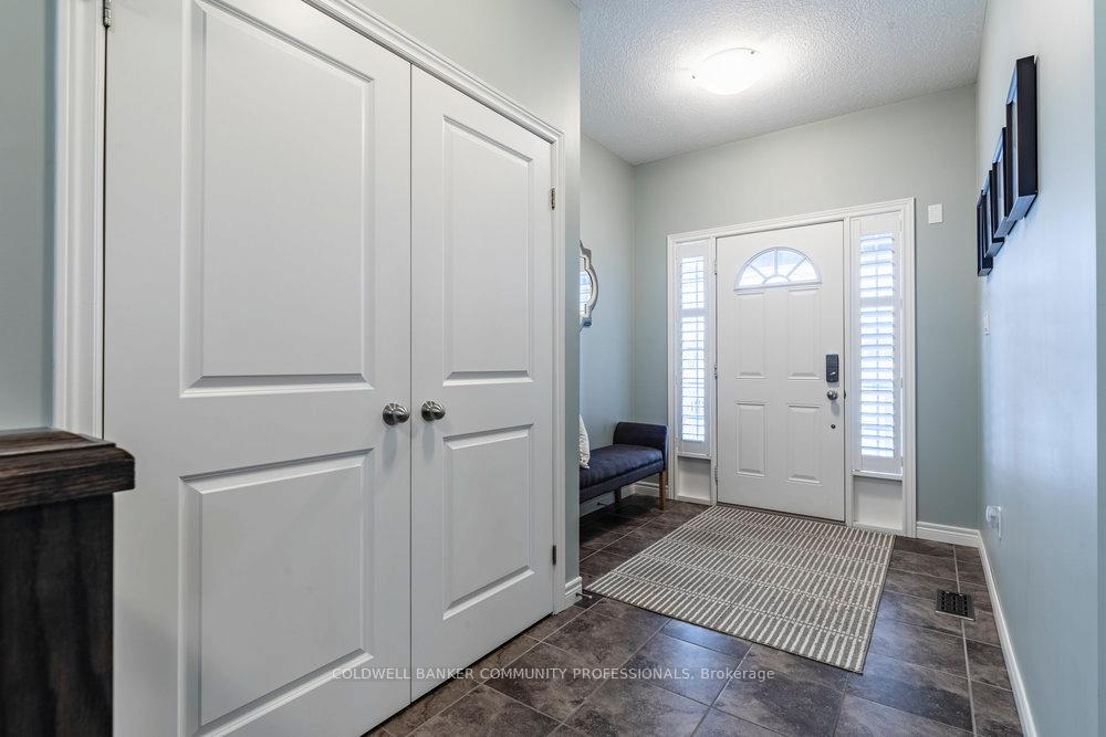 Photo 3 of 65 Crawford Drive, Hamilton, Kentley — HOMEH