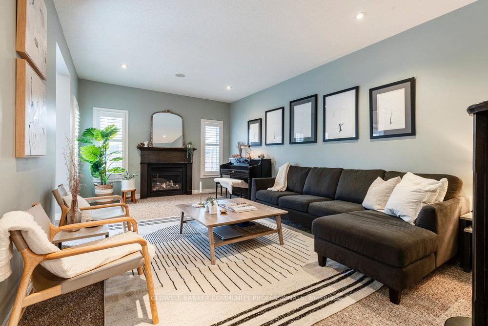 Photo 4 of 65 Crawford Drive, Hamilton, Kentley — HOMEH