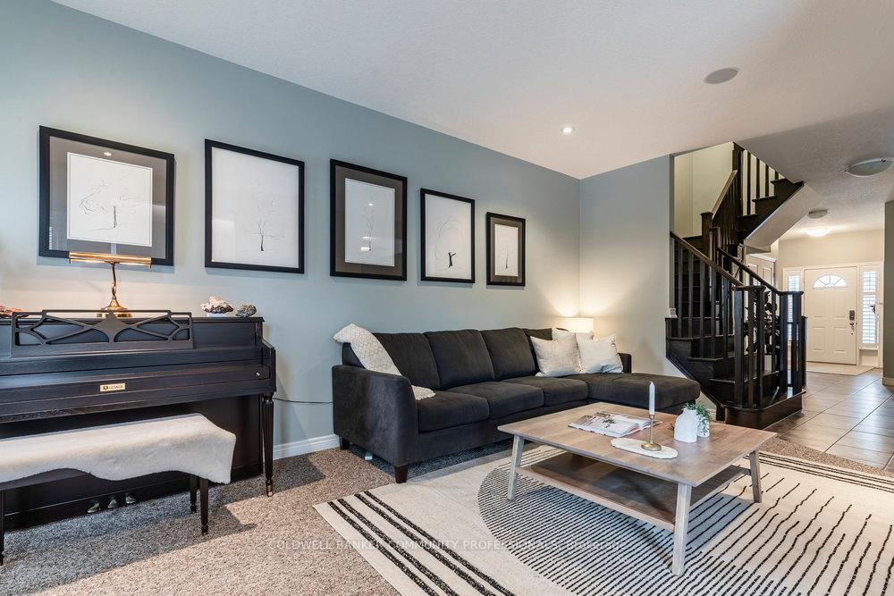 Photo 7 of 65 Crawford Drive, Hamilton, Kentley — HOMEH