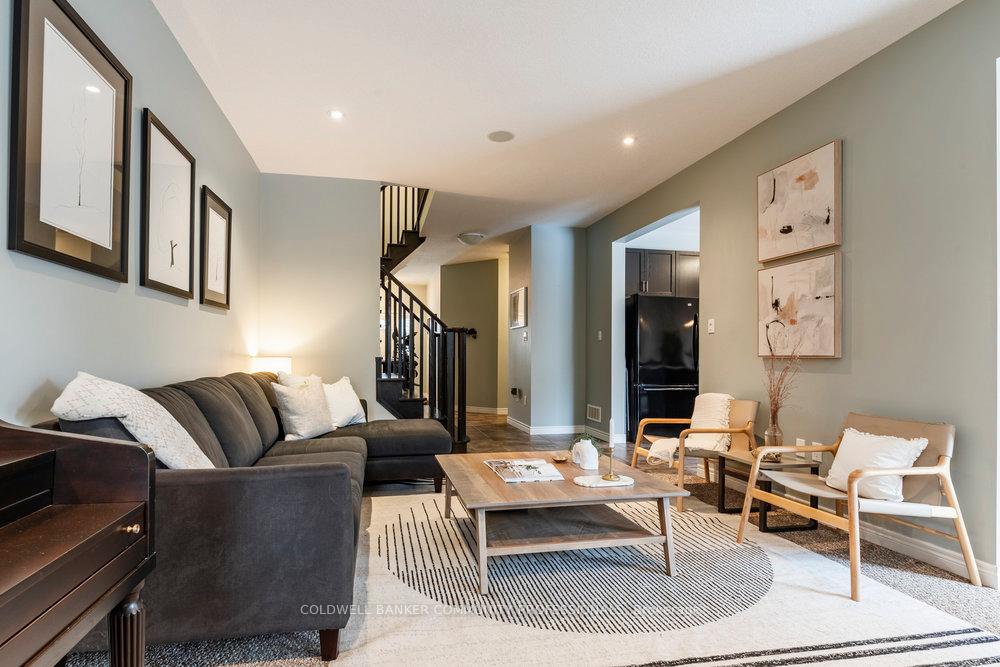 Photo 11 of 65 Crawford Drive, Hamilton, Kentley — HOMEH