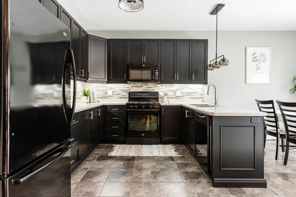 Photo 12 of 65 Crawford Drive, Hamilton, Kentley — HOMEH