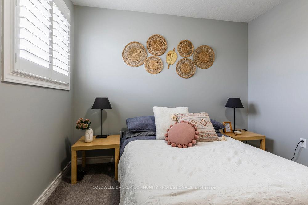 Photo 19 of 65 Crawford Drive, Hamilton, Kentley — HOMEH