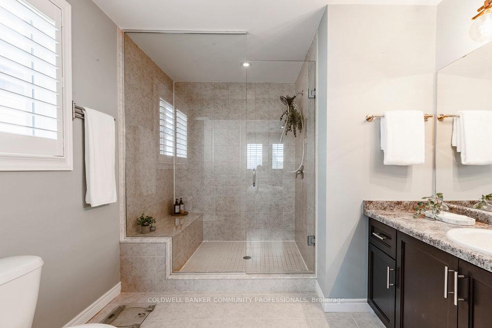 Photo 30 of 65 Crawford Drive, Hamilton, Kentley — HOMEH