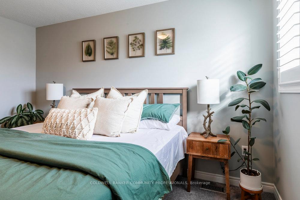 Photo 32 of 65 Crawford Drive, Hamilton, Kentley — HOMEH