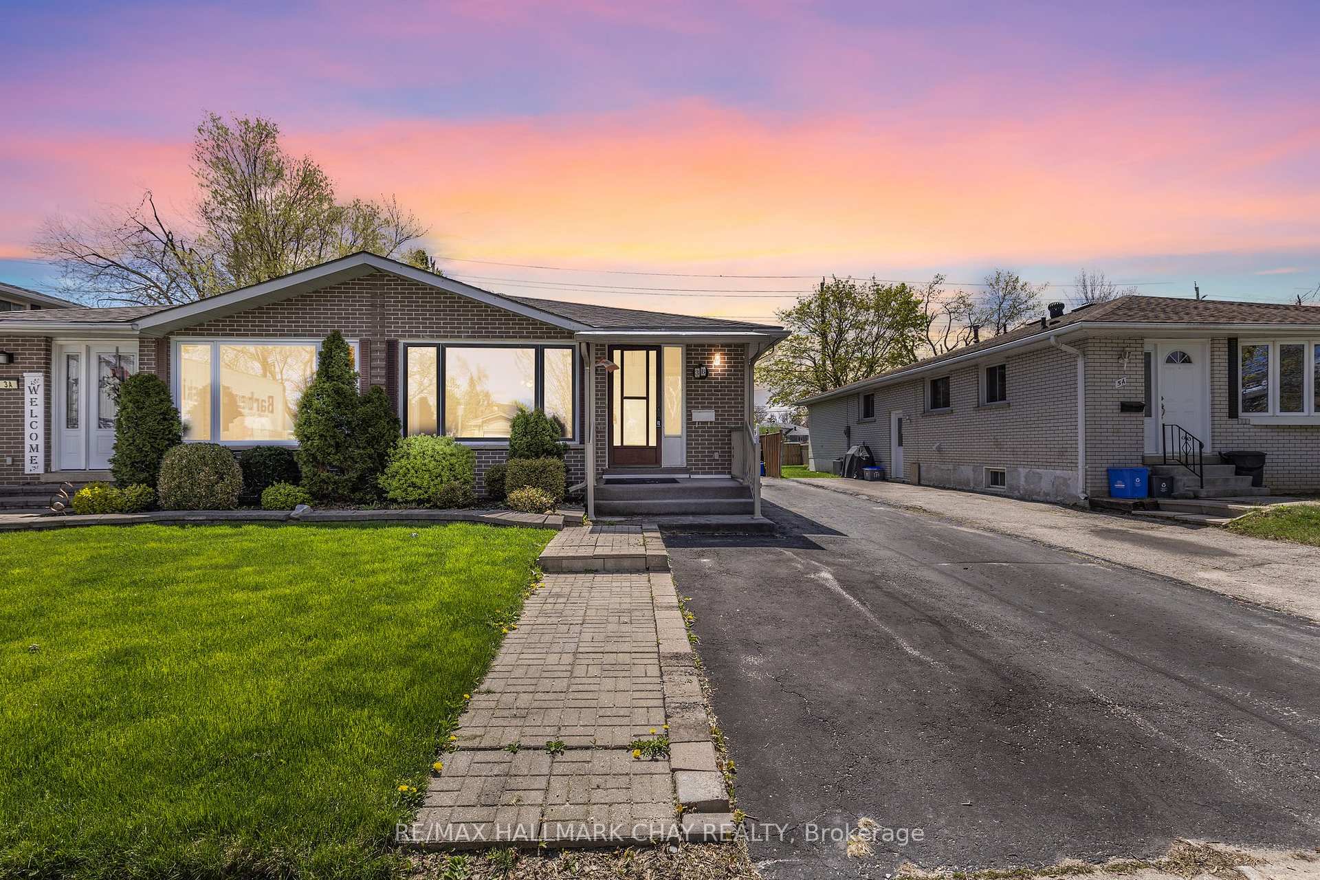 Photo 1 of Unit B, 3 College Crescent, Barrie, Grove East — HOMEH