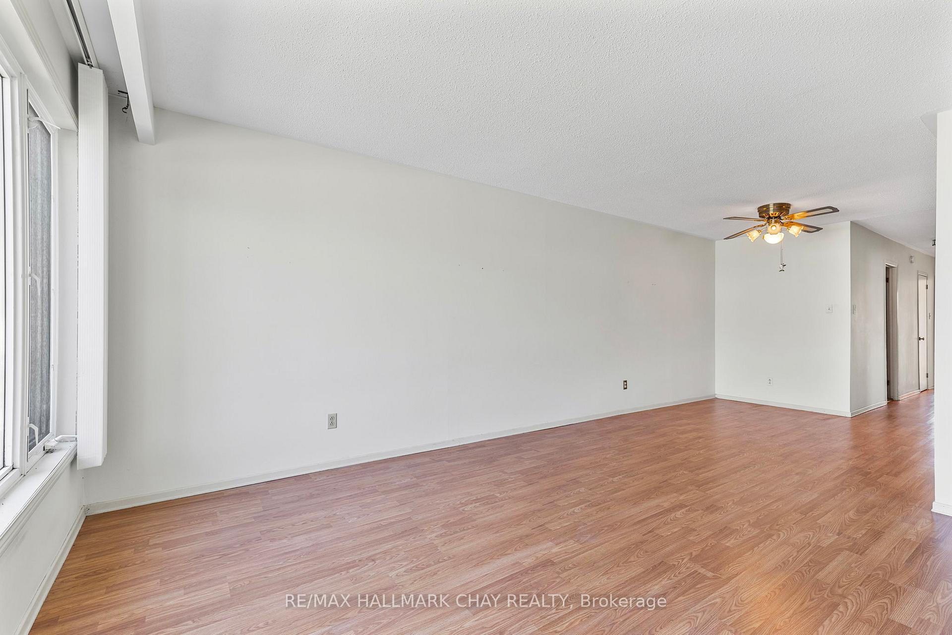 Photo 10 of Unit B, 3 College Crescent, Barrie, Grove East — HOMEH