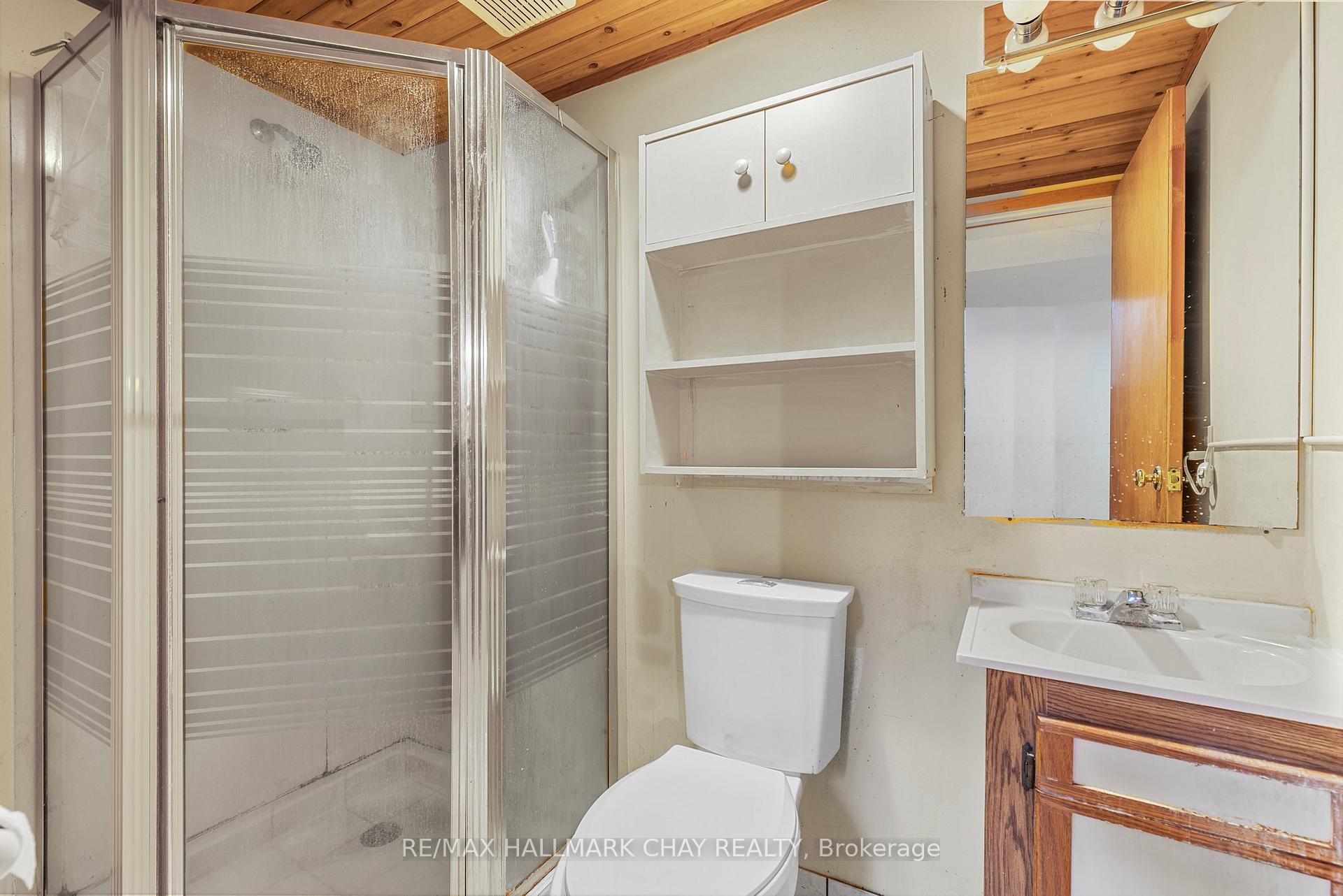 Photo 17 of Unit B, 3 College Crescent, Barrie, Grove East — HOMEH