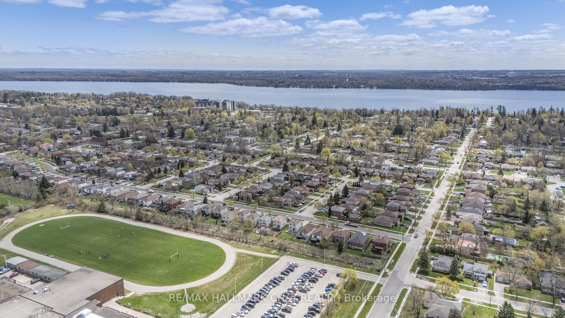 Photo 21 of Unit B, 3 College Crescent, Barrie, Grove East — HOMEH