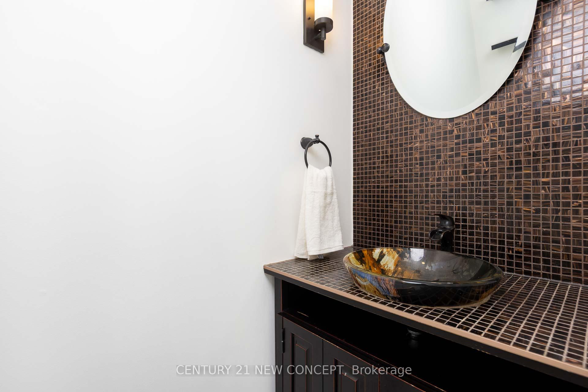 Photo 18 of 107 Primeau Drive, Aurora, Aurora Grove — HOMEH