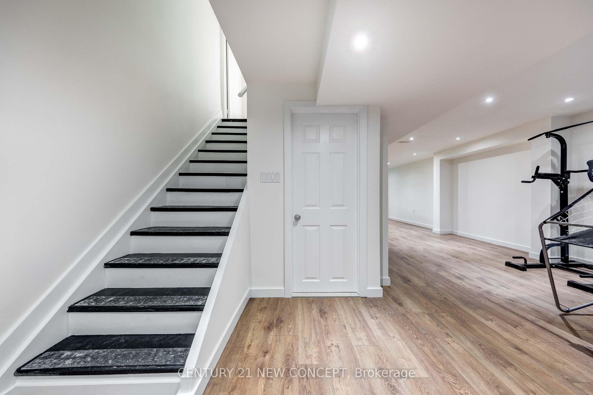 Photo 30 of 107 Primeau Drive, Aurora, Aurora Grove — HOMEH