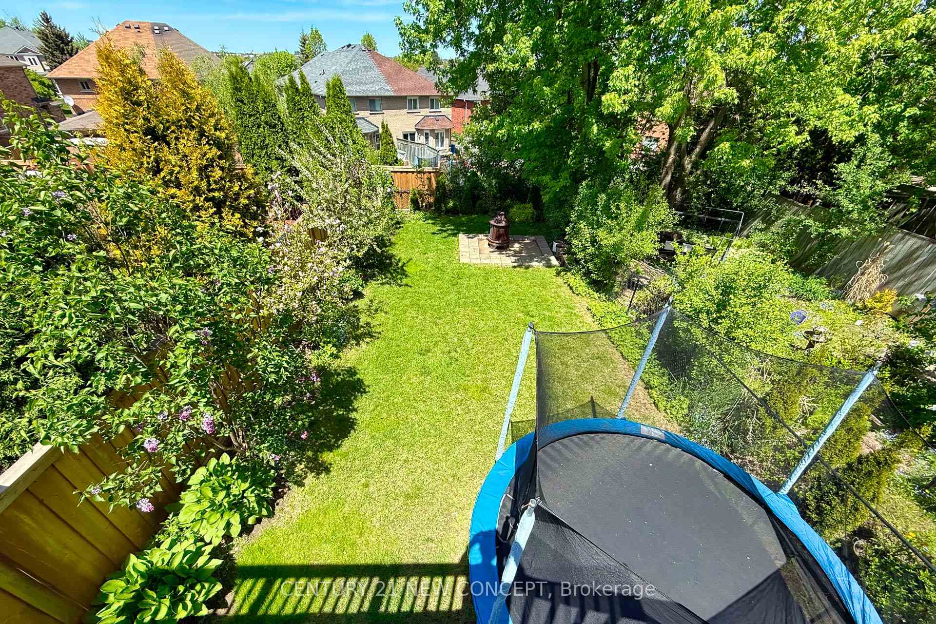 Photo 41 of 107 Primeau Drive, Aurora, Aurora Grove — HOMEH