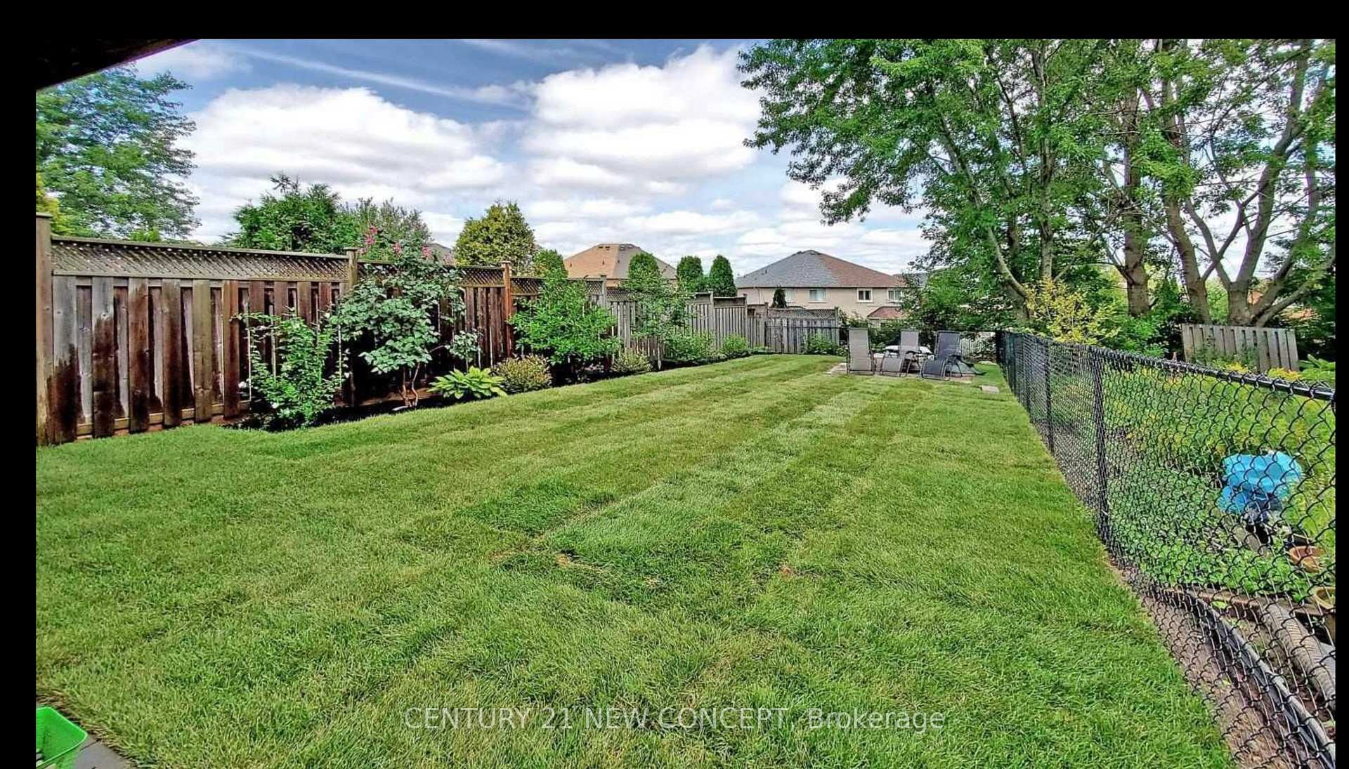 Photo 44 of 107 Primeau Drive, Aurora, Aurora Grove — HOMEH