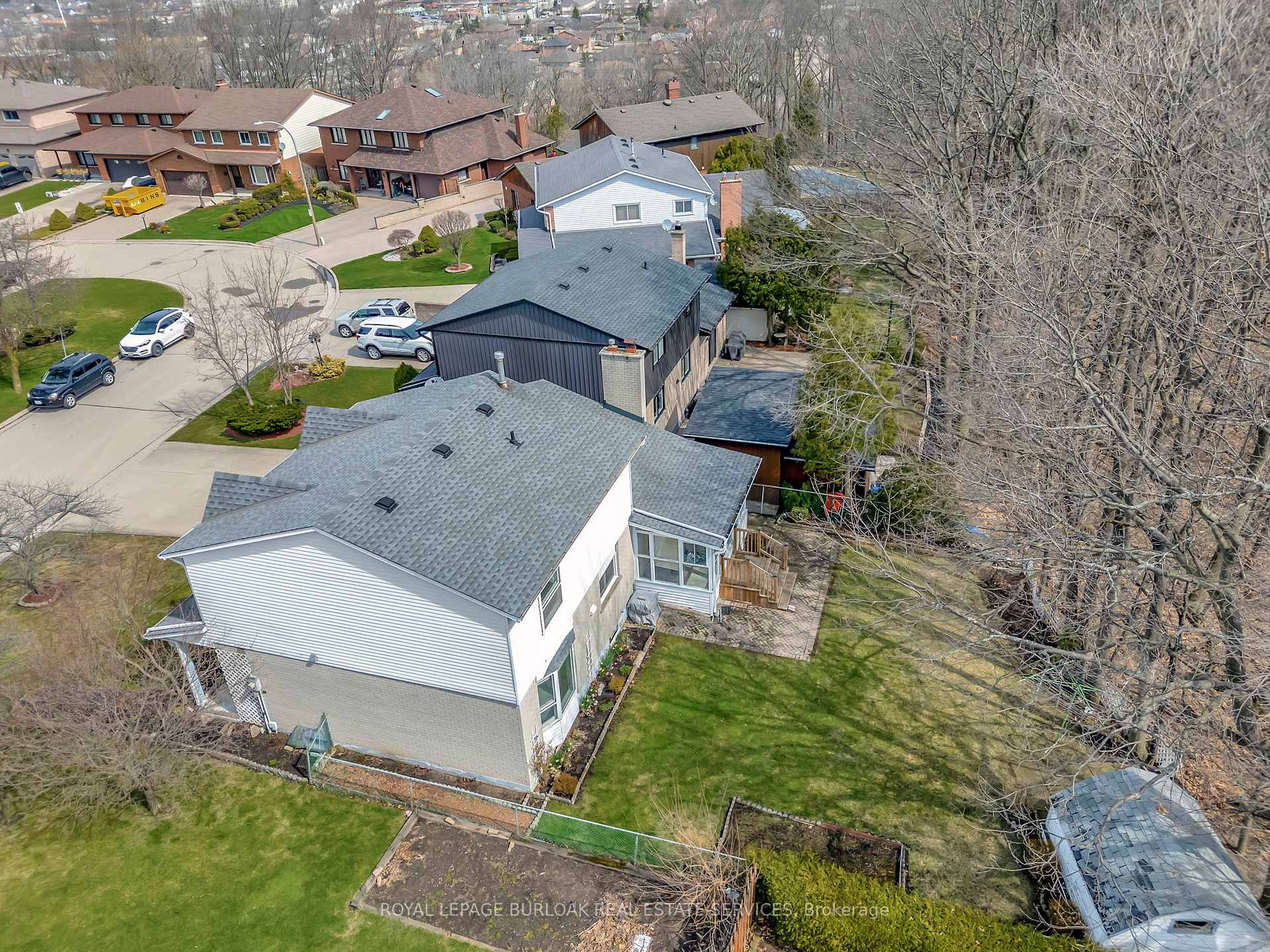Photo 35 of 6 Alder Court, Hamilton, Stoney Creek — HOMEH