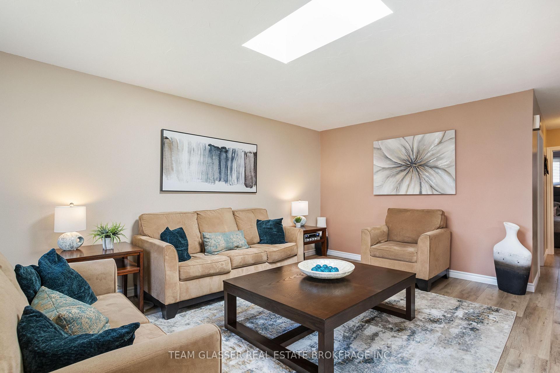 Photo 6 of 12 Dow Road, London, South Y — HOMEH