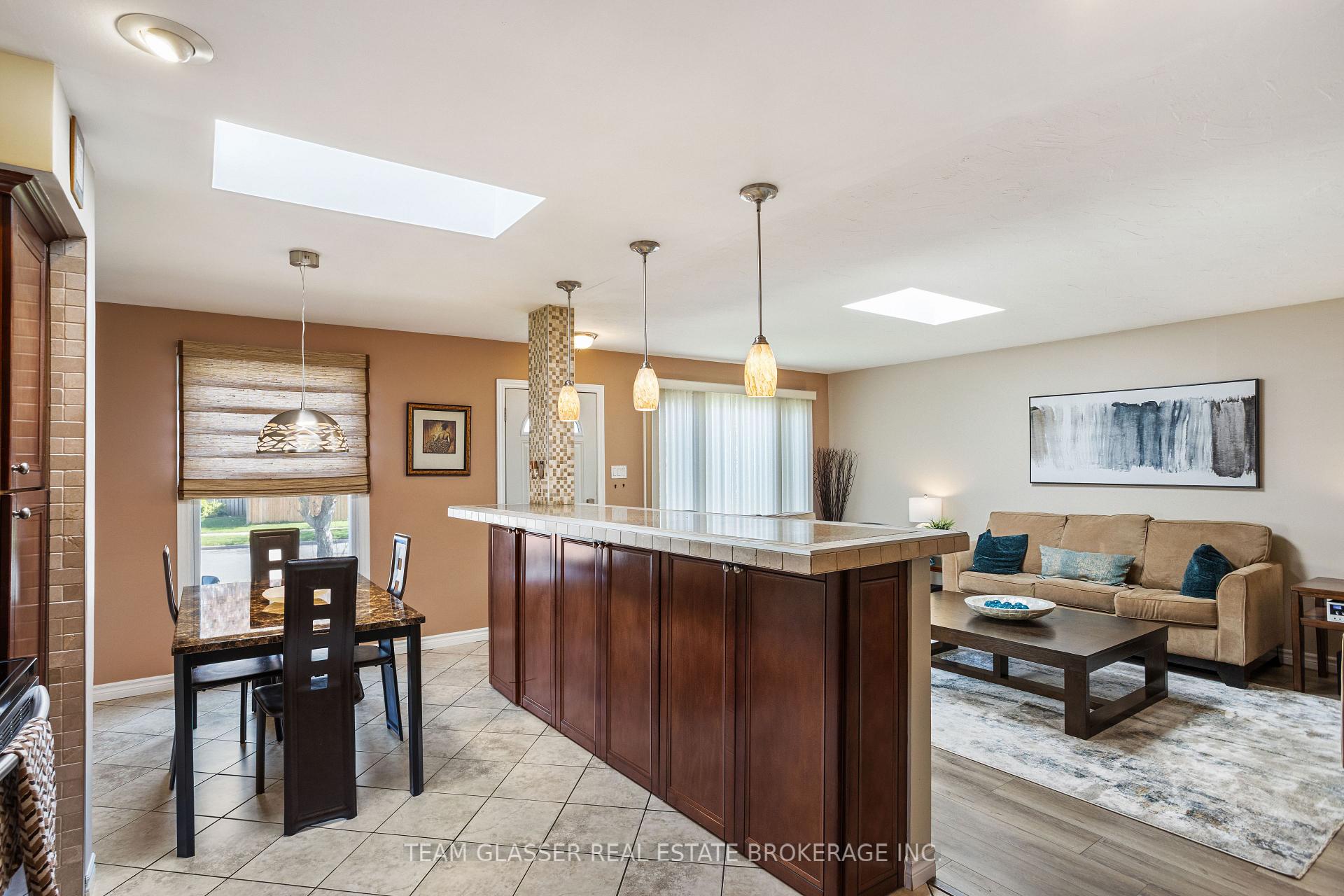 Photo 24 of 12 Dow Road, London, South Y — HOMEH