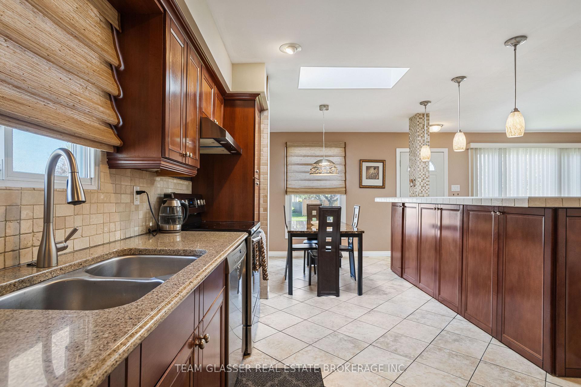 Photo 15 of 12 Dow Road, London, South Y — HOMEH