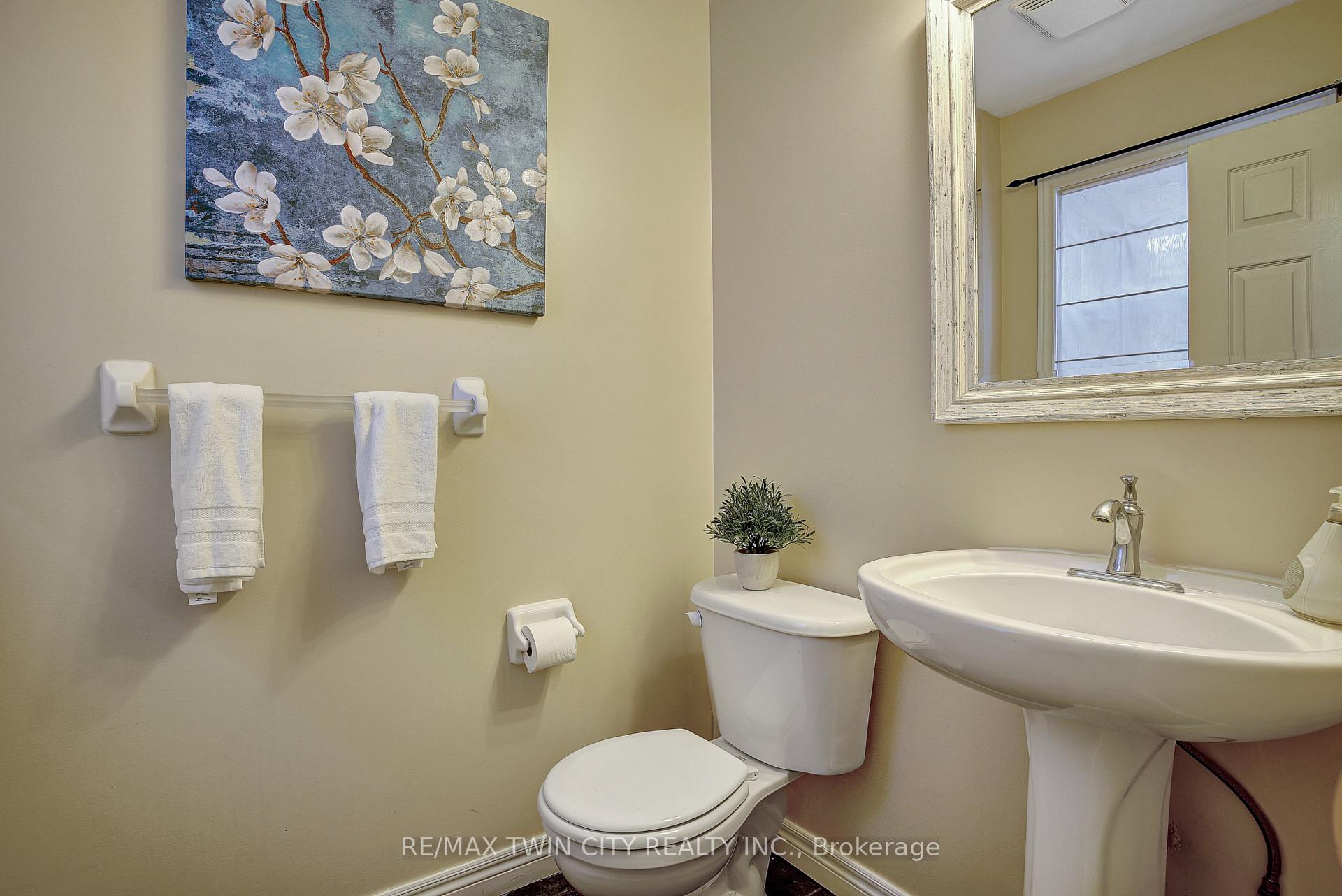 Photo 9 of 24 Bluewater Drive, Cambridge — HOMEH