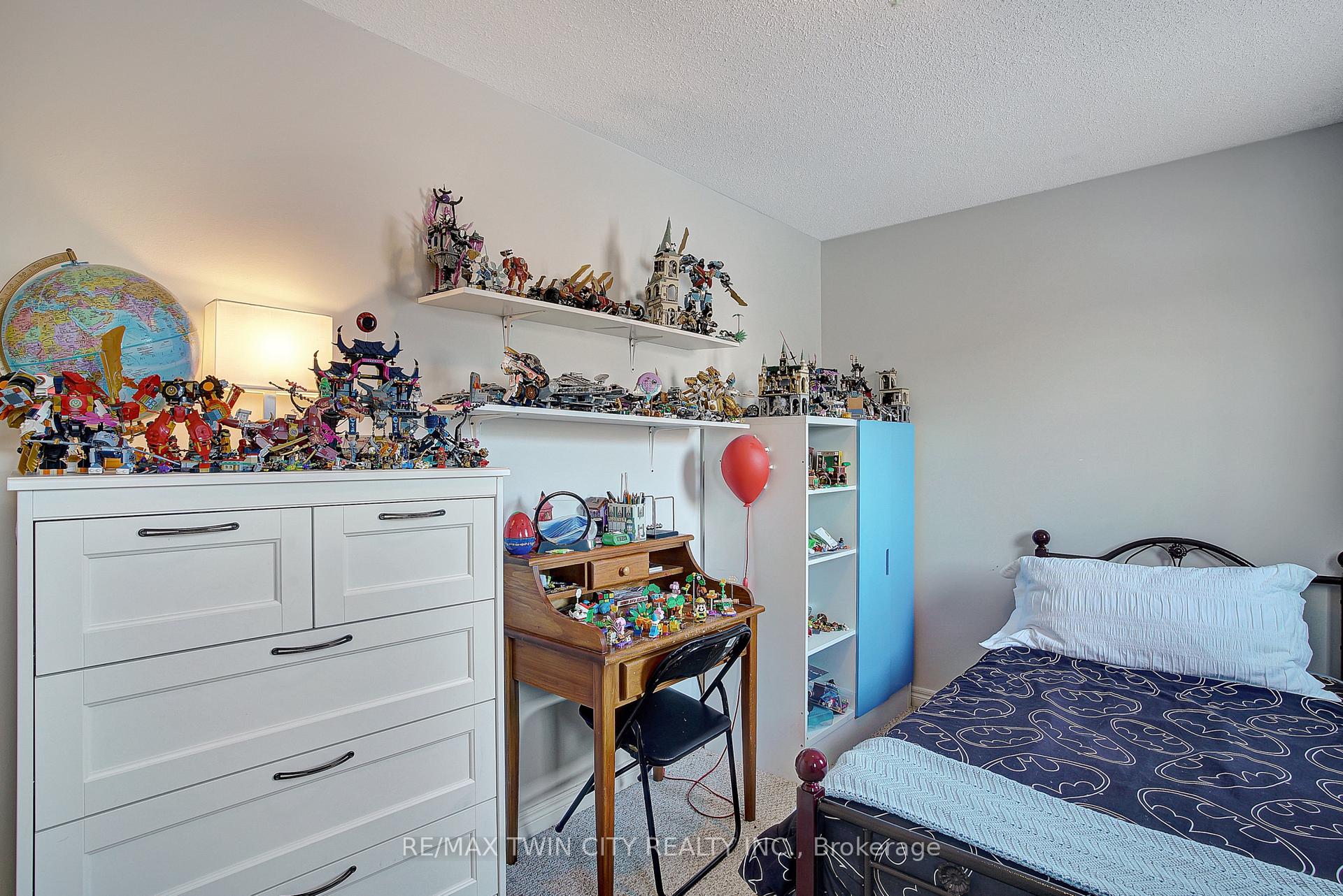 Photo 30 of 24 Bluewater Drive, Cambridge — HOMEH