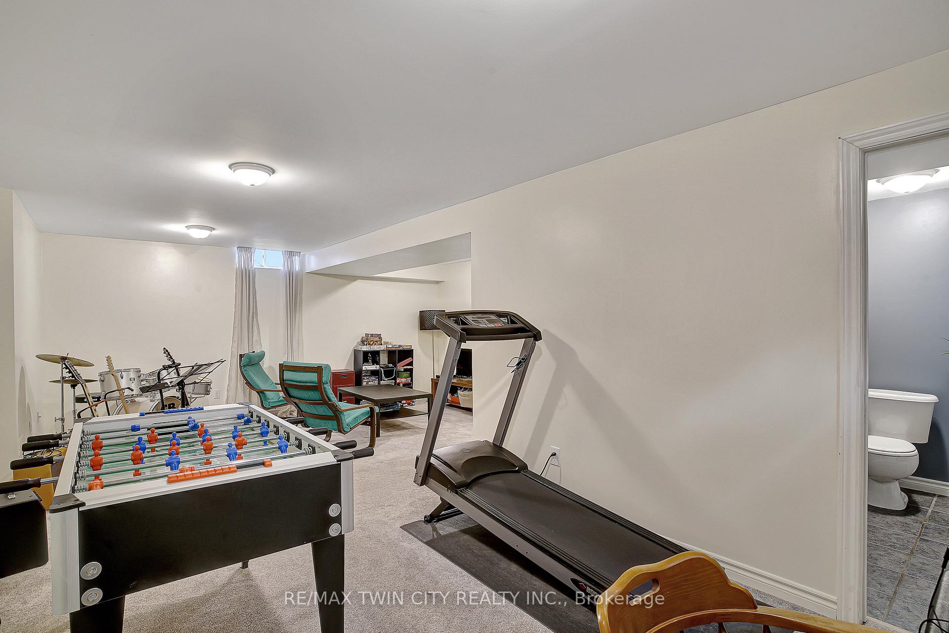 Photo 28 of 24 Bluewater Drive, Cambridge — HOMEH