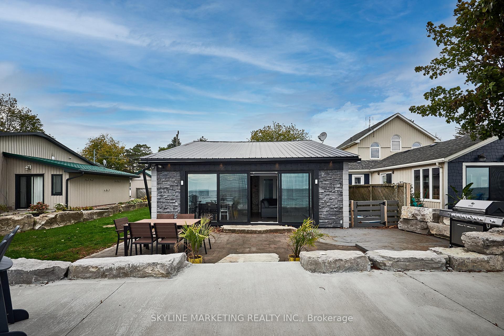 Photo 9 of 123 Cedar Crest Beach Road, Clarington, Bowmanville — HOMEH