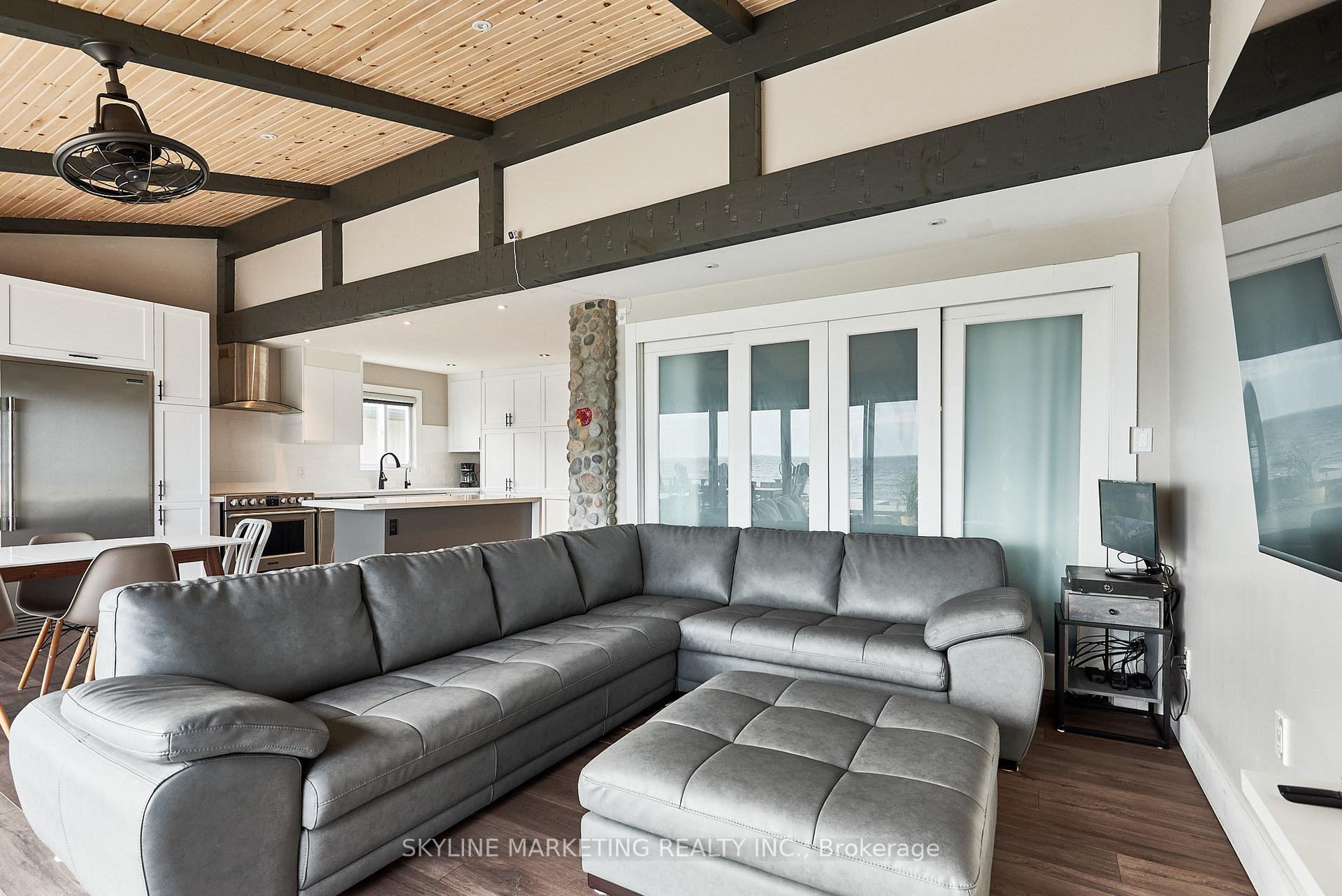 Photo 13 of 123 Cedar Crest Beach Road, Clarington, Bowmanville — HOMEH