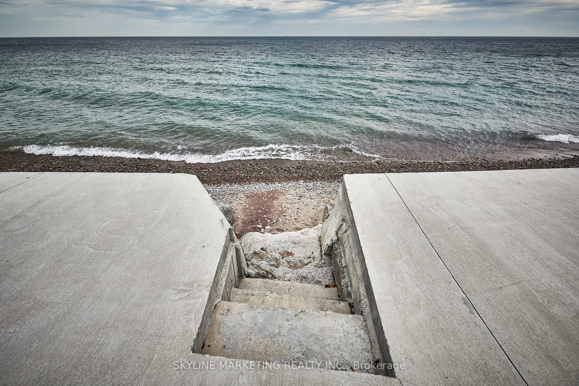 Photo 27 of 123 Cedar Crest Beach Road, Clarington, Bowmanville — HOMEH