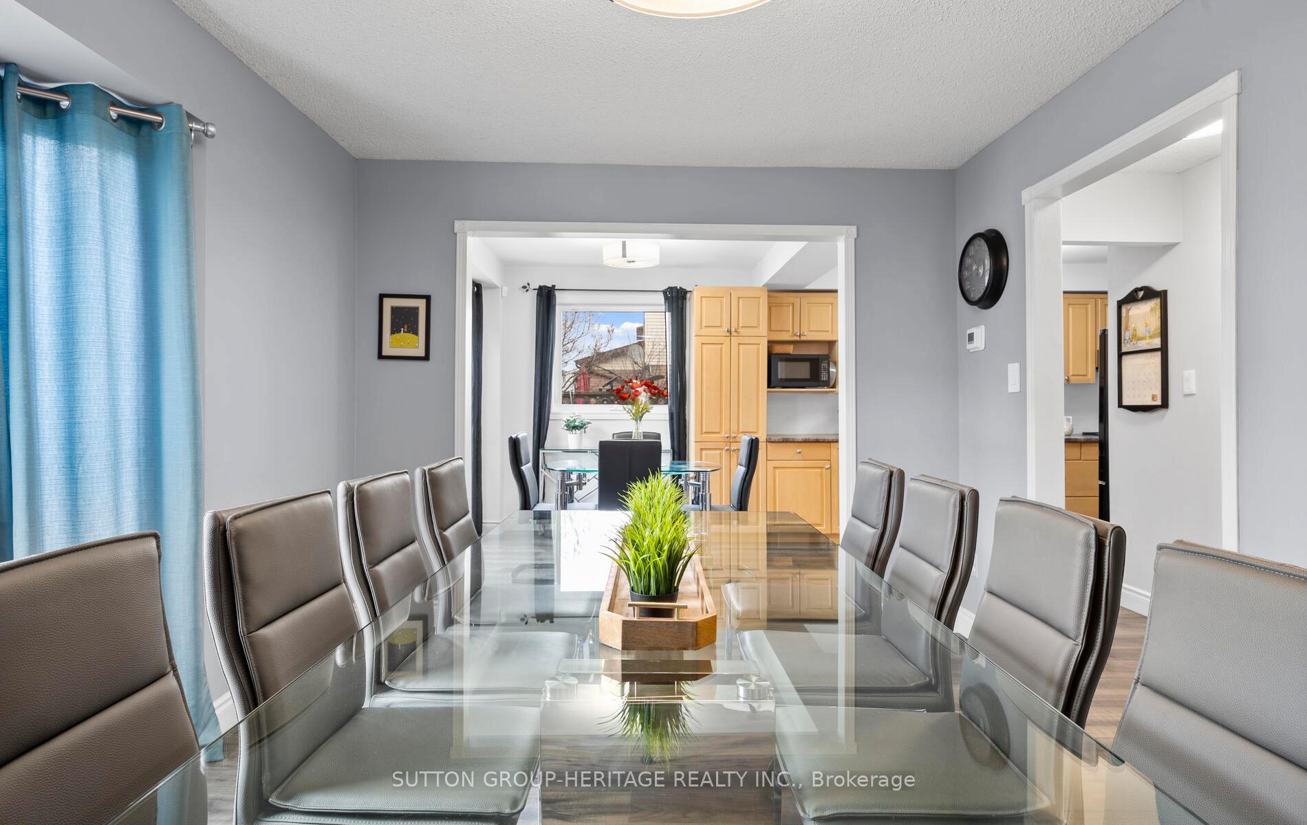 Photo 3 of 143 Angus Drive W, Ajax, Central — HOMEH
